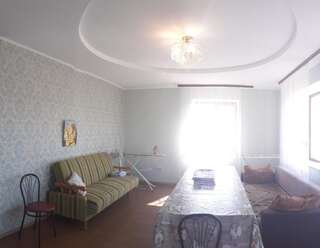 Дома для отпуска Дом 5 комнат у моря в Черноморске Черноморск Дом с 4 спальнями-21